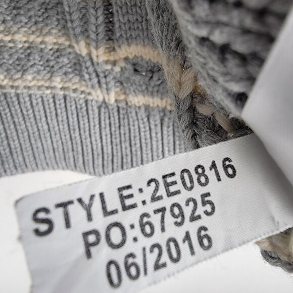 Vineyard Vines Womens Size XS Sweater Cable Knit Pullover Gray Ivory Striped EUC - Picture 6 of 9